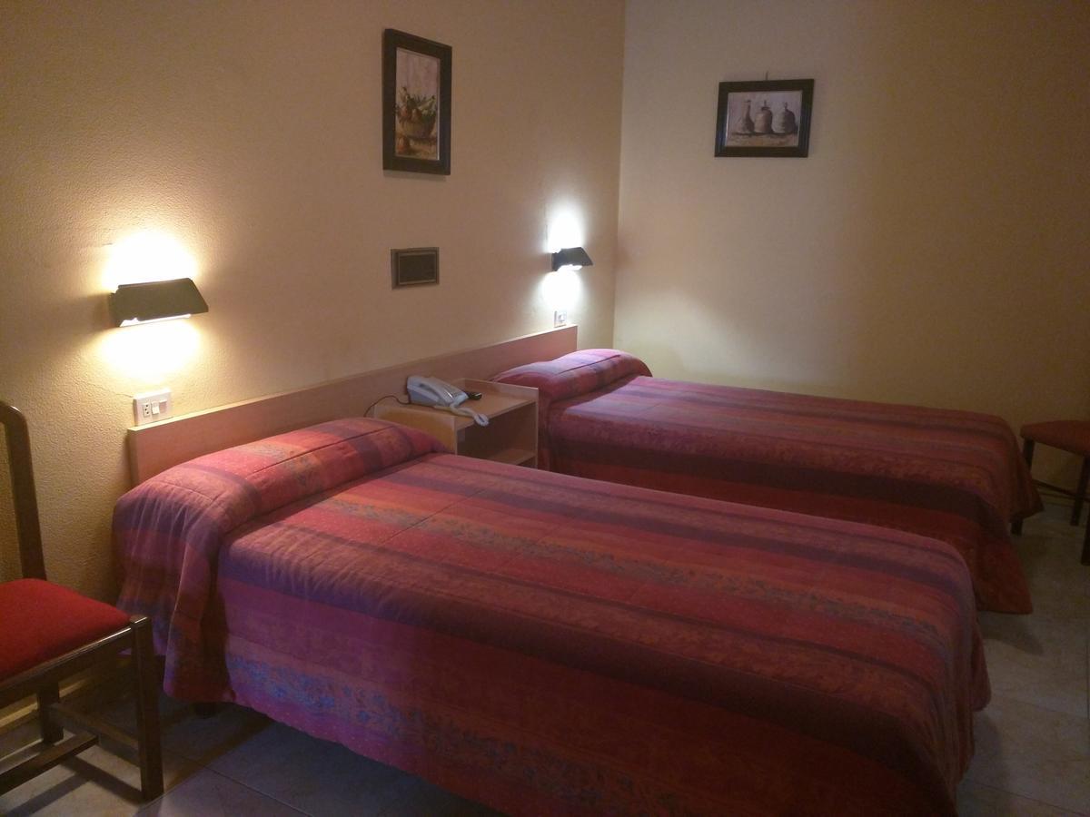 Hostal San Paio Lavacolla Exterior photo