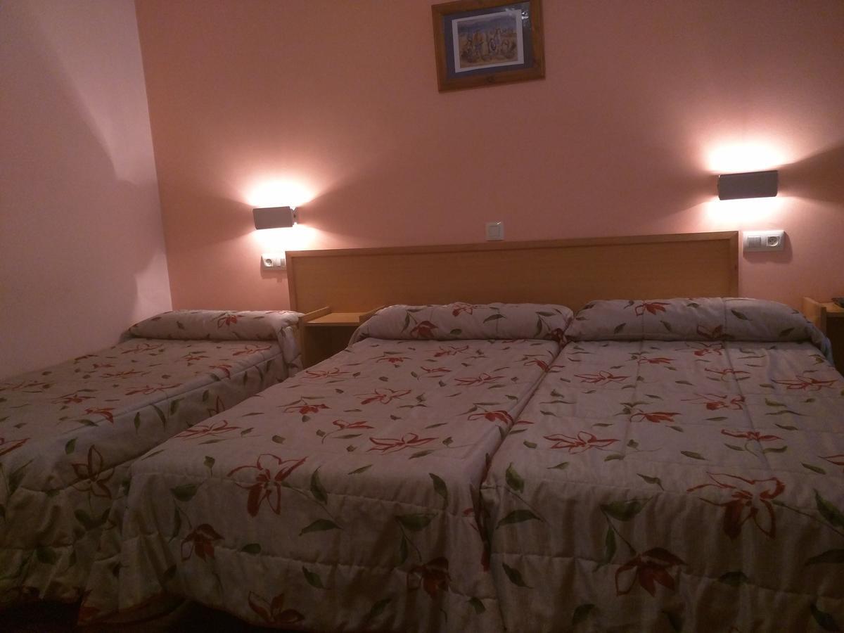 Hostal San Paio Lavacolla Exterior photo