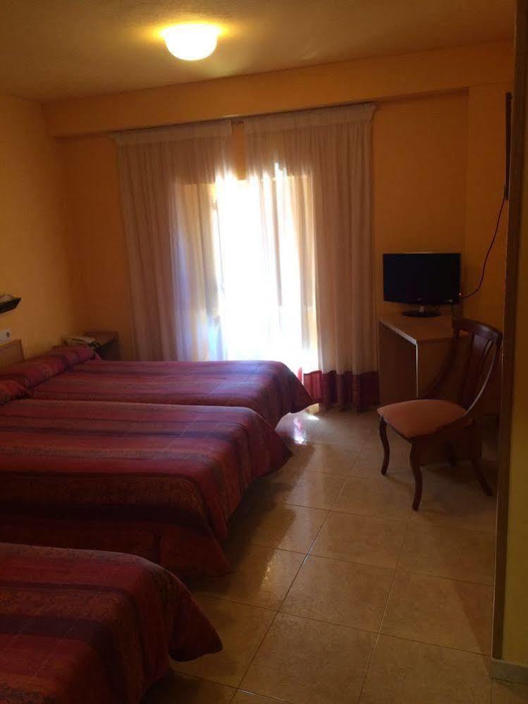 Hostal San Paio Lavacolla Exterior photo