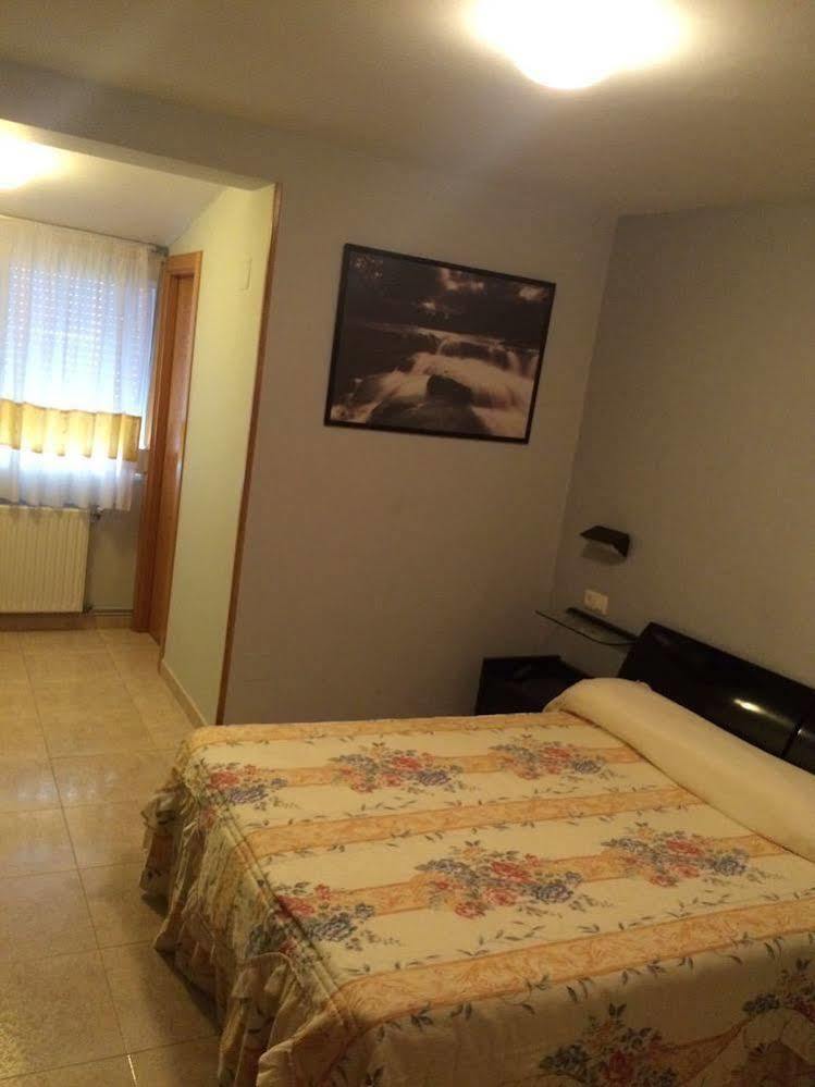 Hostal San Paio Lavacolla Exterior photo